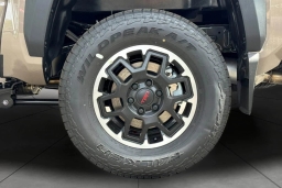 Toyota Tacoma 4WD TRD Off Road Hybrid Double Cab 5' Bed AT (Natl) 2026