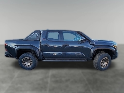 Toyota Tacoma 4WD Trailhunter Hybrid Double Cab 6' Bed AT (Natl) 2026