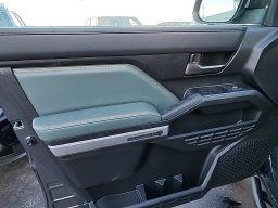 Toyota Tacoma 4WD Trailhunter Hybrid Double Cab 6' Bed AT (Natl) 2026