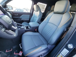 Toyota Tacoma 4WD Trailhunter Hybrid Double Cab 6' Bed AT (Natl) 2026