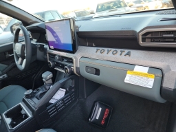 Toyota Tacoma 4WD Trailhunter Hybrid Double Cab 6' Bed AT (Natl) 2026