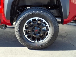 Toyota Tacoma 4WD TRD Off Road Hybrid Double Cab 5' Bed AT (Natl) 2026