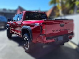 Toyota Tacoma 4WD TRD Off Road Hybrid Double Cab 5' Bed AT (Natl) 2026