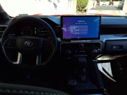 Toyota Tacoma 4WD TRD Off Road Hybrid Double Cab 5' Bed AT (Natl) 2026