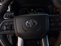 Toyota Tacoma 4WD TRD Off Road Hybrid Double Cab 5' Bed AT (Natl) 2026