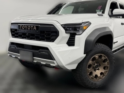 Toyota Tacoma 4WD Trailhunter Hybrid Double Cab 6' Bed AT (Natl) 2026
