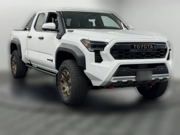 Toyota Tacoma 4WD Trailhunter Hybrid Double Cab 6' Bed AT (Natl) 2026