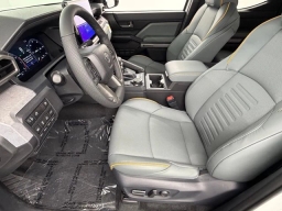 Toyota Tacoma 4WD Trailhunter Hybrid Double Cab 6' Bed AT (Natl) 2026