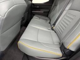 Toyota Tacoma 4WD Trailhunter Hybrid Double Cab 6' Bed AT (Natl) 2026