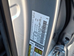 Toyota Tacoma 4WD SR Double Cab 5' Bed AT (Natl) 2026