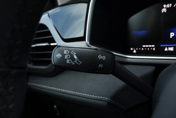 Volkswagen Taos SE Black 4MOTION 2025