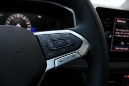 Volkswagen Taos SE Black 4MOTION 2025