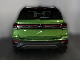 Volkswagen Taos SE Black 4MOTION 2025