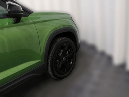 Volkswagen Taos SE Black 4MOTION 2025