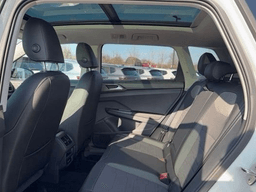 Volkswagen Taos SE Black 4MOTION 2026