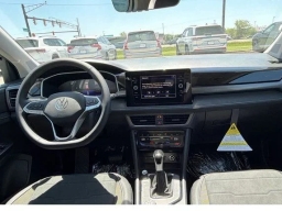 Volkswagen Taos SE Black 4MOTION 2026