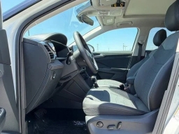 Volkswagen Taos SE Black 4MOTION 2026