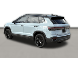 Volkswagen Taos SE Black FWD 2026