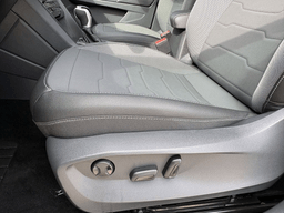 Volkswagen Taos SE Black FWD 2026