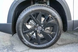 Volkswagen Taos SE Black FWD 2026