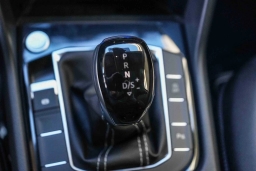 Volkswagen Taos SE Black FWD 2026