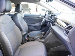 Volkswagen Taos SE Black FWD 2026