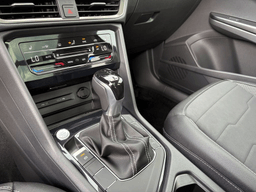 Volkswagen Taos SE Black FWD 2026