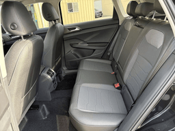 Volkswagen Taos SE Black FWD 2026