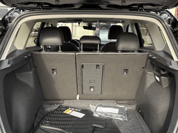 Volkswagen Taos SE Black FWD 2026