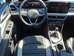 Volkswagen Taos SEL 4MOTION 2025