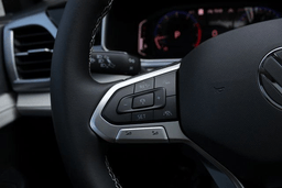 Volkswagen Taos SEL 4MOTION 2025