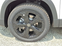 Volkswagen Taos SEL 4MOTION 2025