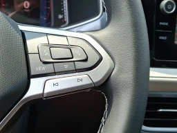 Volkswagen Taos SEL 4MOTION 2025