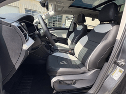 Volkswagen Taos SEL 4MOTION 2025