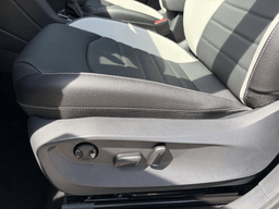 Volkswagen Taos SEL 4MOTION 2025