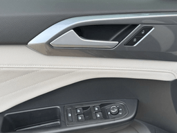 Volkswagen Taos SEL 4MOTION 2025