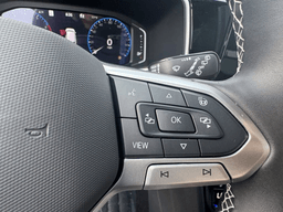 Volkswagen Taos SEL 4MOTION 2025