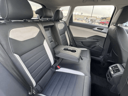 Volkswagen Taos SEL 4MOTION 2025