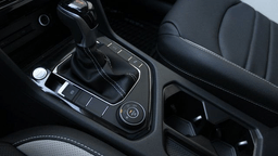 Volkswagen Taos SEL 4MOTION 2025