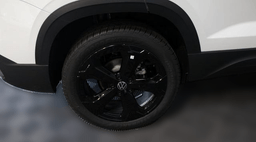 Volkswagen Taos SEL 4MOTION 2025