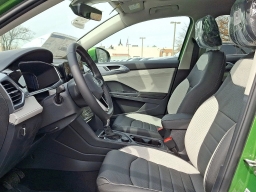 Volkswagen Taos SEL 4MOTION 2026