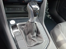 Volkswagen Taos SEL 4MOTION 2026