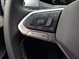 Volkswagen Taos SEL 4MOTION 2026