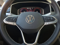 Volkswagen Taos SEL 4MOTION 2026