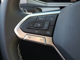 Volkswagen Taos SEL 4MOTION 2026