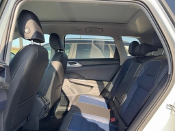 Volkswagen Taos SEL 4MOTION 2026