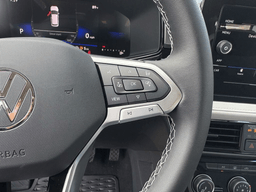 Volkswagen Taos S FWD 2025