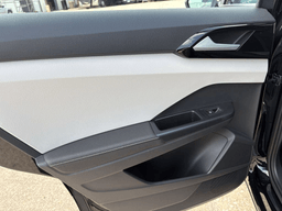 Volkswagen Taos S FWD 2025