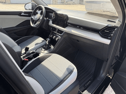 Volkswagen Taos S FWD 2025