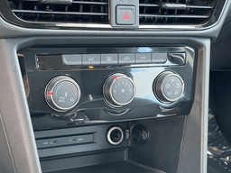 Volkswagen Taos S FWD 2026